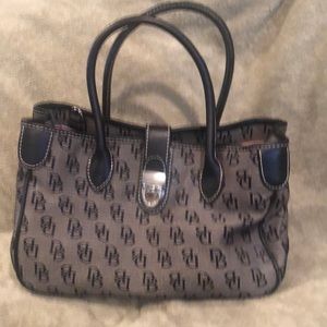 Dooney and Bourke purse